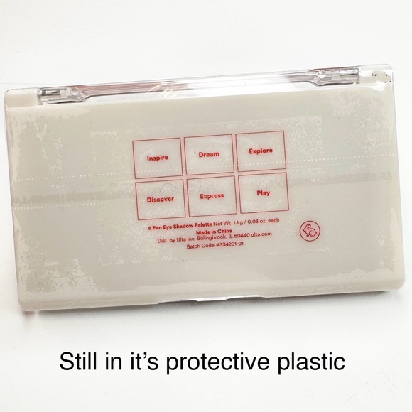 Estée Lauder Eye/Lip/Powder Compact & Two Ulta Beauty 6 Pan Eye Shadow Palette - Picture 4 of 8